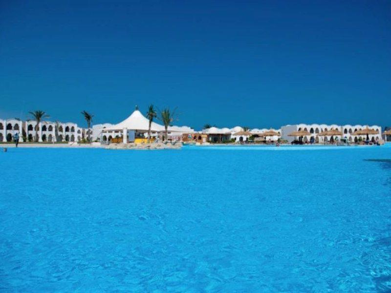 Gorgonia Beach Resort Marsa Alam Exterior photo